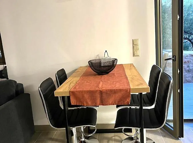 Elaionas 3 Apartment